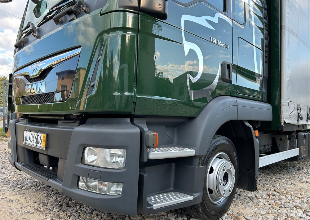 MAN TGL 12.250 GLOB UNIKAT z Niemiec BDF firanka / AUTOMAT HAK / EURO 6 / BDF 7.40 wysoki / MICHELIN 80% - Curtainsider truck: picture 3 MAN TGL 12.250 GLOB UNIKAT z Niemiec BDF firanka / AUTOMAT HAK / EURO 6 / BDF 7.40 wysoki / MICHELIN 80% - Curtainsider truck: picture 3