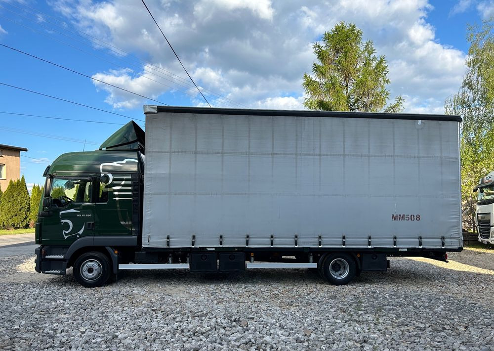 MAN TGL 12.250 GLOB UNIKAT z Niemiec BDF firanka / AUTOMAT HAK / EURO 6 / BDF 7.40 wysoki / MICHELIN 80% - Curtainsider truck: picture 4 MAN TGL 12.250 GLOB UNIKAT z Niemiec BDF firanka / AUTOMAT HAK / EURO 6 / BDF 7.40 wysoki / MICHELIN 80% - Curtainsider truck: picture 4