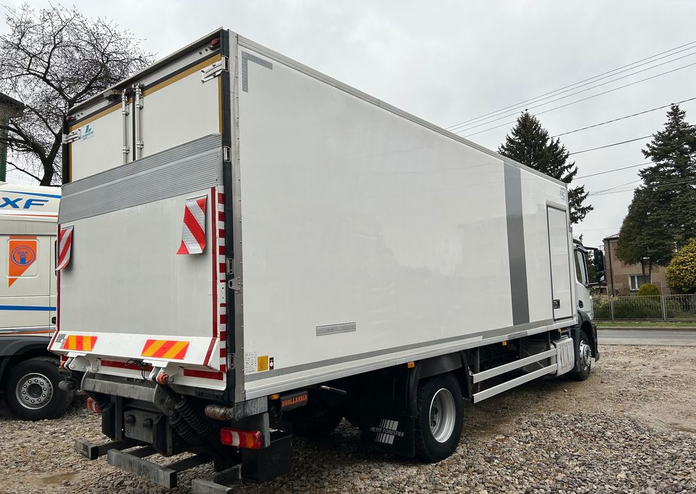 Mercedes-Benz Antos 1824 CARRIER SUPRA 1150 DRZWI + winda i drzwi boczne / 7.7m / z Holandii / KLIMA LEKKI / Axor man Tgm T1000-R THERMO King - Refrigerator truck: picture 4 Mercedes-Benz Antos 1824 CARRIER SUPRA 1150 DRZWI + winda i drzwi boczne / 7.7m / z Holandii / KLIMA LEKKI / Axor man Tgm T1000-R THERMO King - Refrigerator truck: picture 4