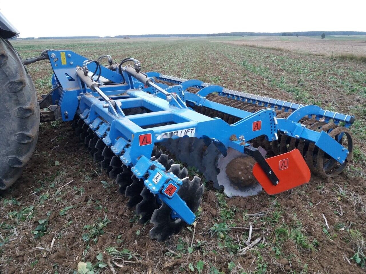 Agro-Lift Blue Power BTHz 4,5m - Disc harrow: picture 2 Agro-Lift Blue Power BTHz 4,5m - Disc harrow: picture 2