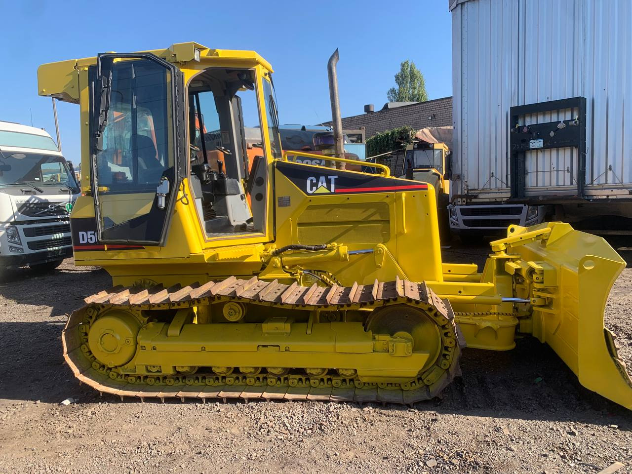 CATERPILLAR D5G - Bulldozer: picture 1 CATERPILLAR D5G - Bulldozer: picture 1