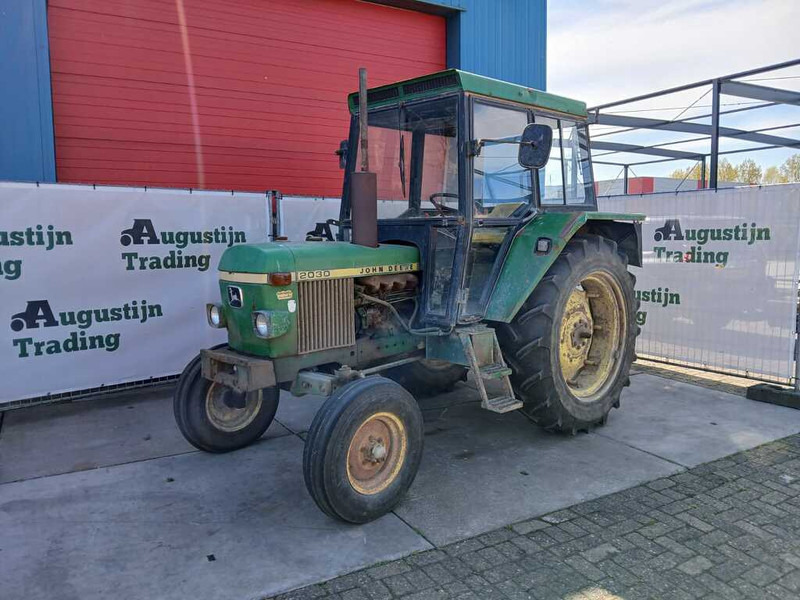 John Deere 2030 VCE - Farm tractor: picture 4 John Deere 2030 VCE - Farm tractor: picture 4