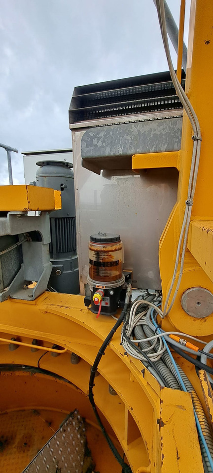 Liebherr 250EC-B12 Litronic - Tower crane: picture 1 Liebherr 250EC-B12 Litronic - Tower crane: picture 1