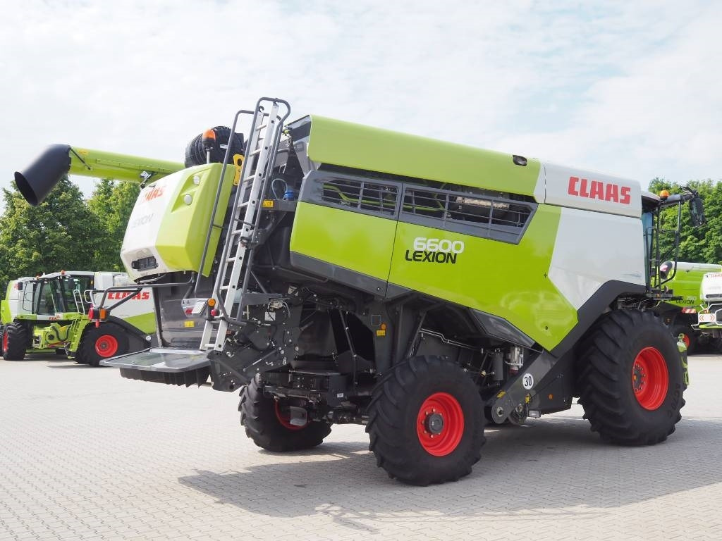 Claas Lexion 6600 + V770 - Combine harvester: picture 3 Claas Lexion 6600 + V770 - Combine harvester: picture 3