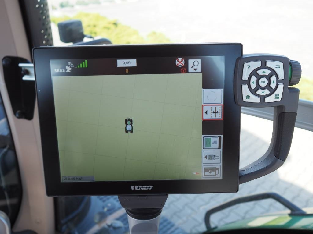 Farm tractor Fendt 828 Vario S4 ProfiPlus, GPS: picture 9 Farm tractor Fendt 828 Vario S4 ProfiPlus, GPS: picture 9