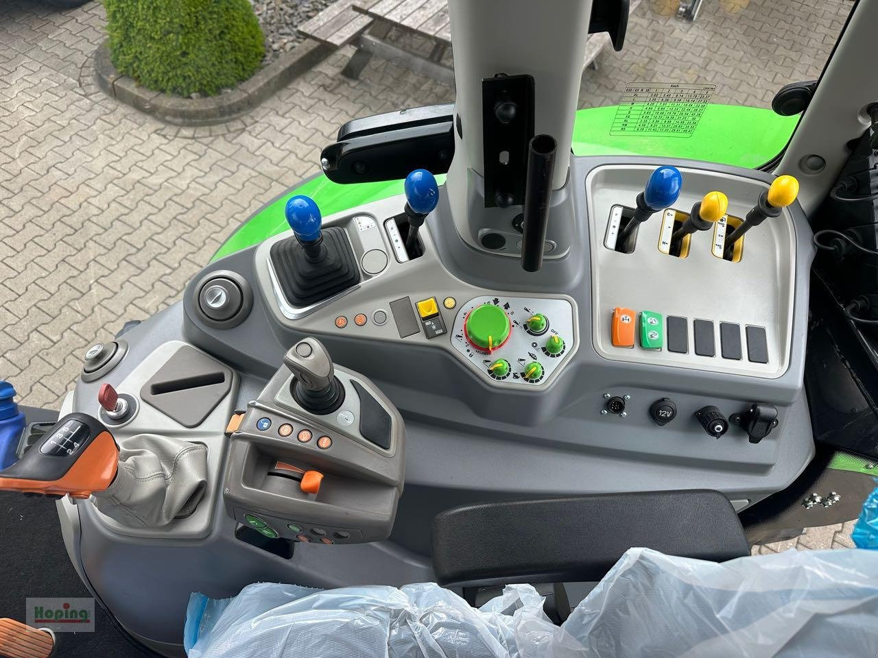 Farm tractor Deutz-Fahr 6165 Agrotron Powers: picture 14