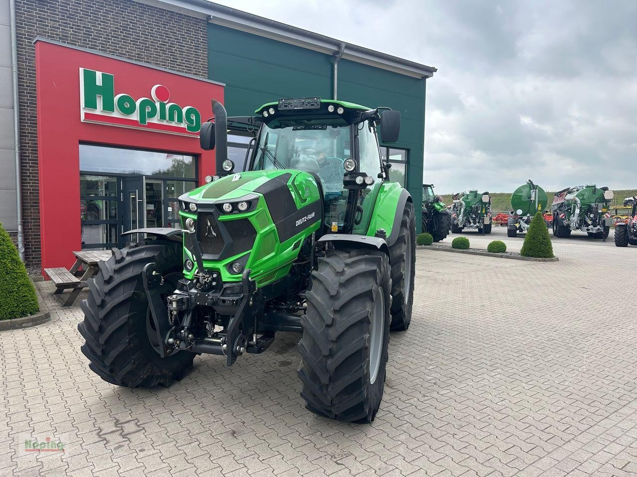 Deutz-Fahr 6165 Agrotron Powers - Farm tractor: picture 2 Deutz-Fahr 6165 Agrotron Powers - Farm tractor: picture 2