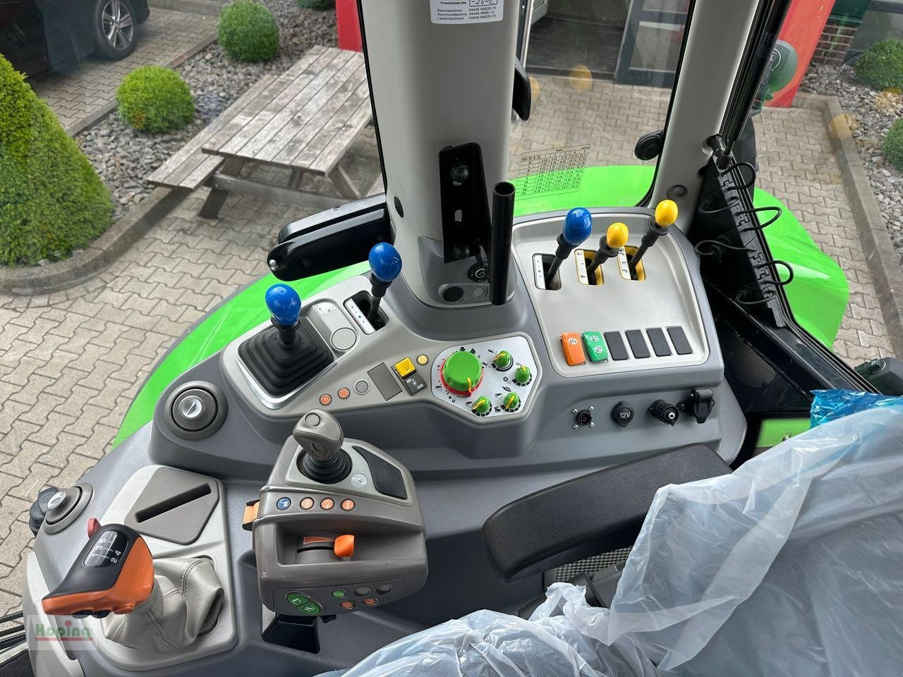 Farm tractor Deutz-Fahr 6165 Agrotron Powers: picture 13