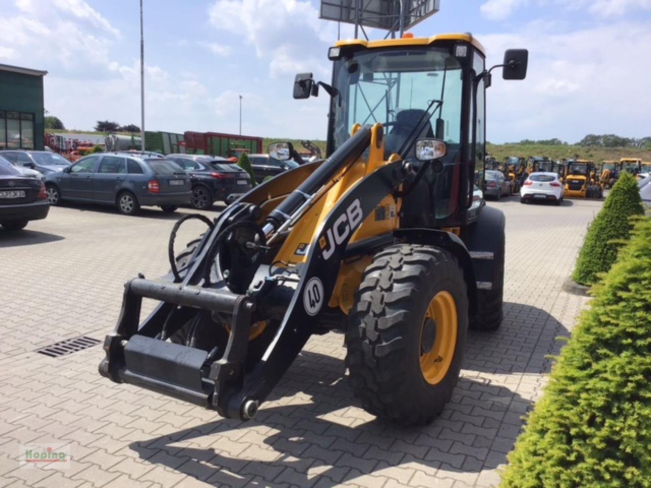 JCB 409 (40 km/h) - Wheel loader: picture 3 JCB 409 (40 km/h) - Wheel loader: picture 3