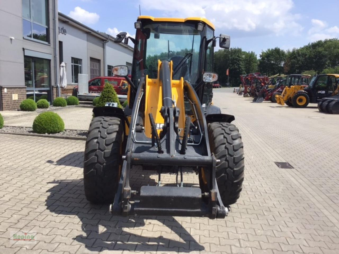 JCB 409 - Wheel loader: picture 3 JCB 409 - Wheel loader: picture 3