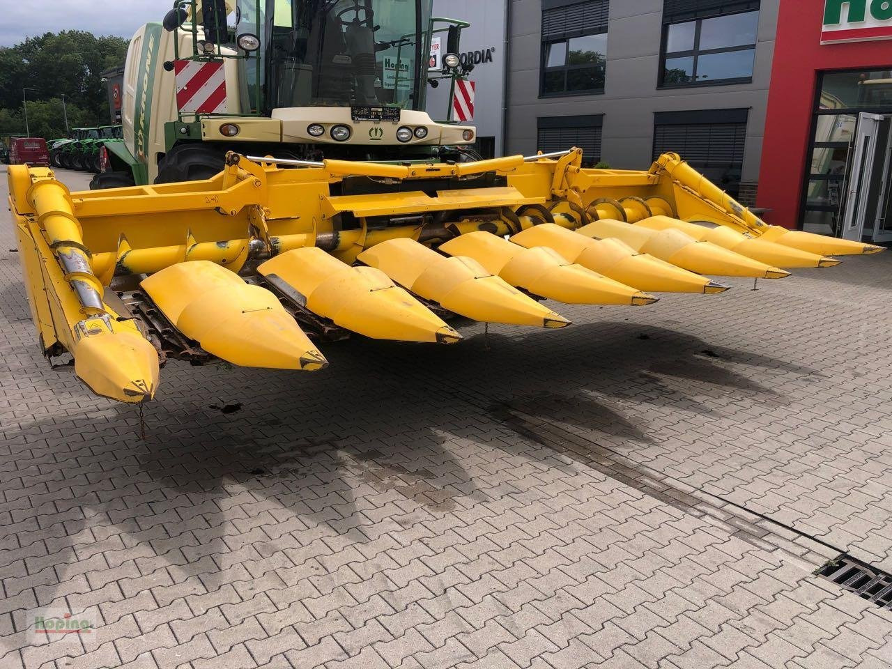 New Holland MF875W - Corn header: picture 2 New Holland MF875W - Corn header: picture 2