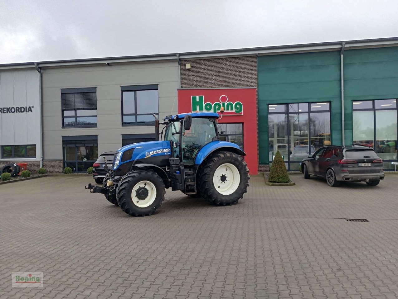 New Holland T7.170 - Farm tractor: picture 1 New Holland T7.170 - Farm tractor: picture 1