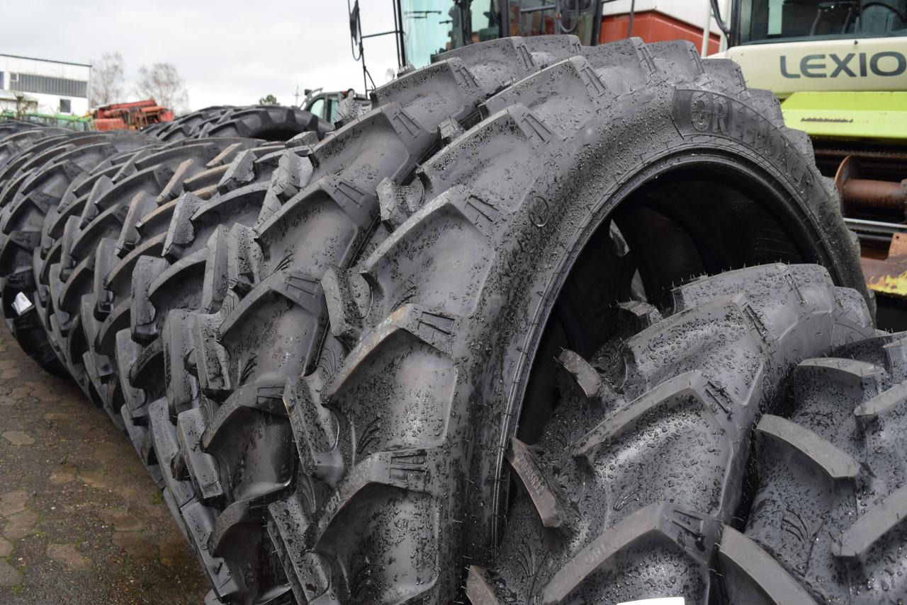 270/95R48 *GRI* - Tire: picture 1 270/95R48 *GRI* - Tire: picture 1