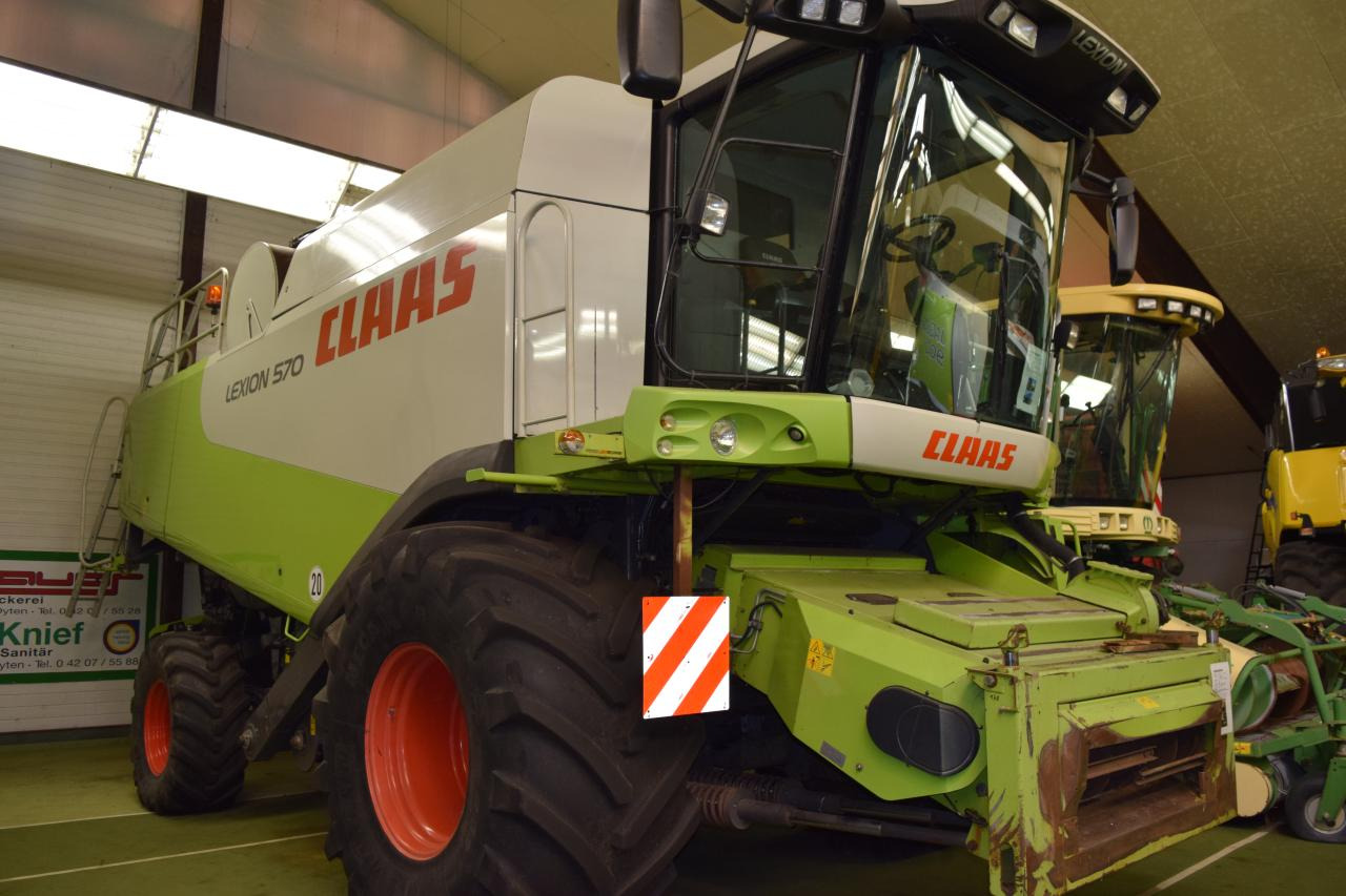 CLAAS Lexion 570 *3-D* *4x4* - Combine harvester: picture 1 CLAAS Lexion 570 *3-D* *4x4* - Combine harvester: picture 1