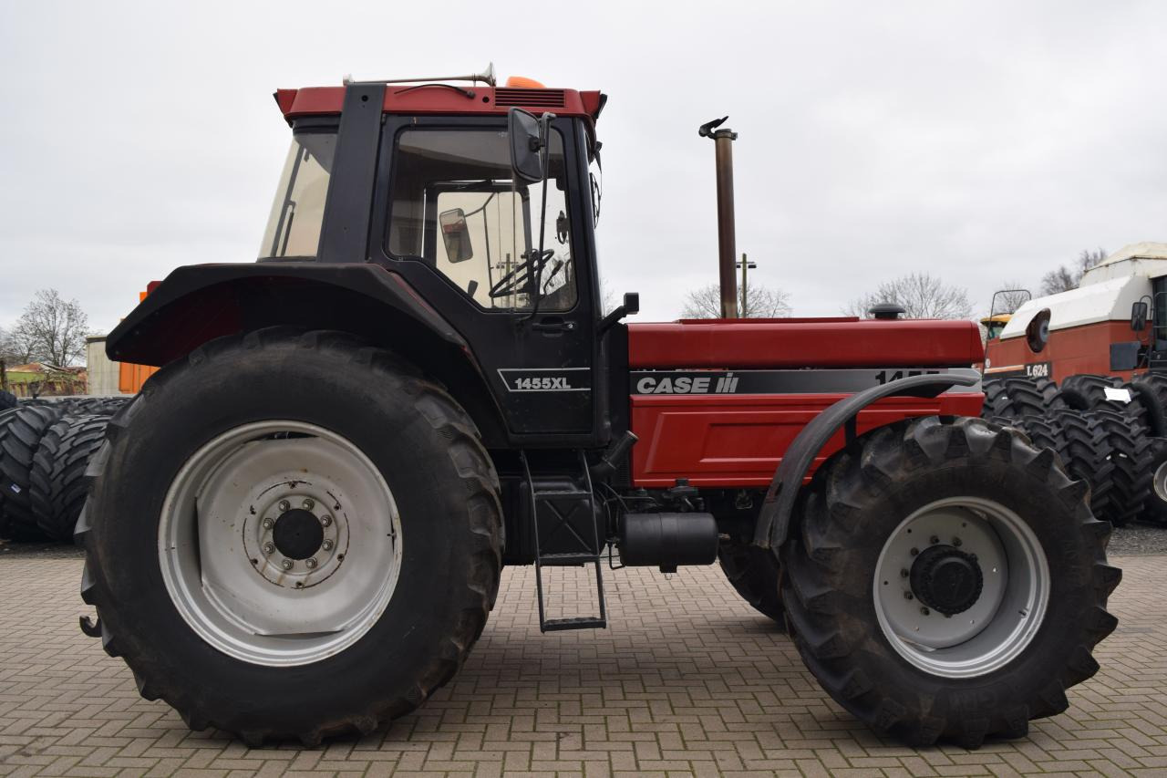 Case-IH 1455 XL A - Farm tractor: picture 1 Case-IH 1455 XL A - Farm tractor: picture 1