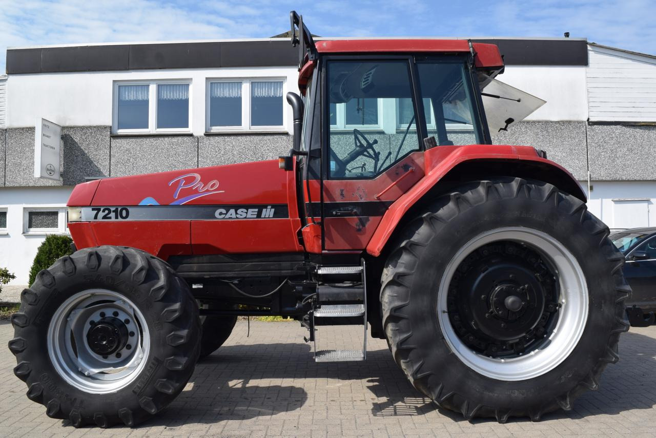 Case-IH 7210 Magnum Pro - Farm tractor: picture 2 Case-IH 7210 Magnum Pro - Farm tractor: picture 2