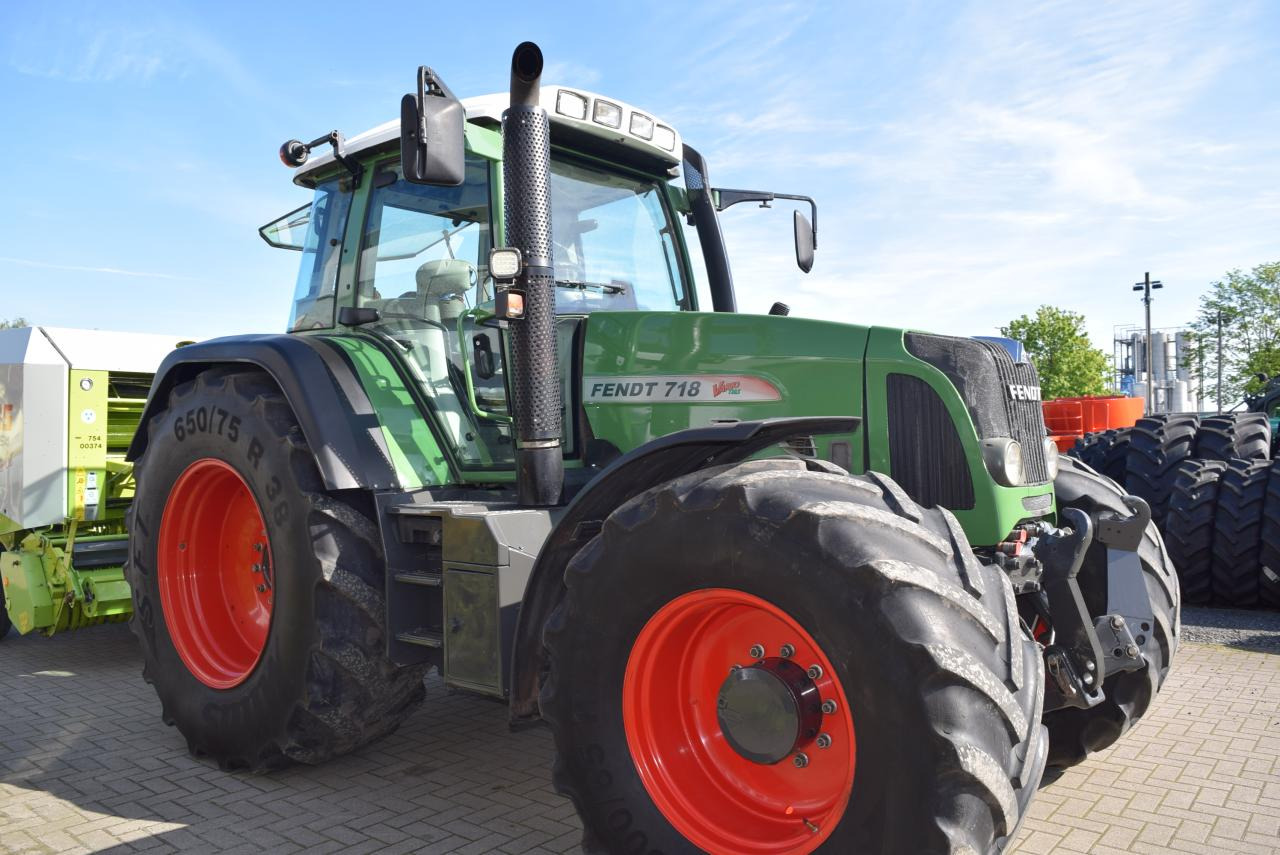 Fendt 718 Vario TMS - Farm tractor: picture 2 Fendt 718 Vario TMS - Farm tractor: picture 2