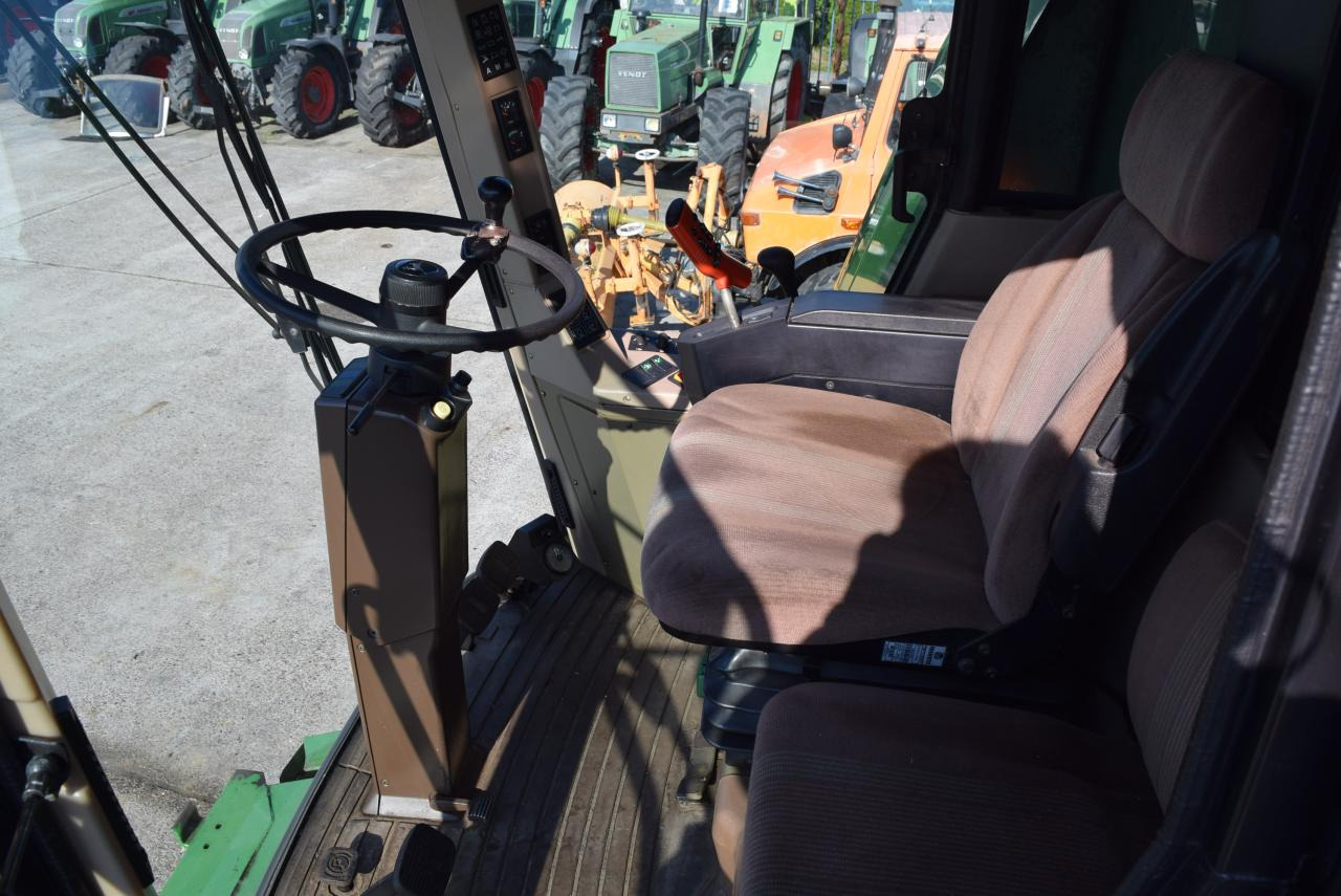 Combine harvester John Deere 2064: picture 8