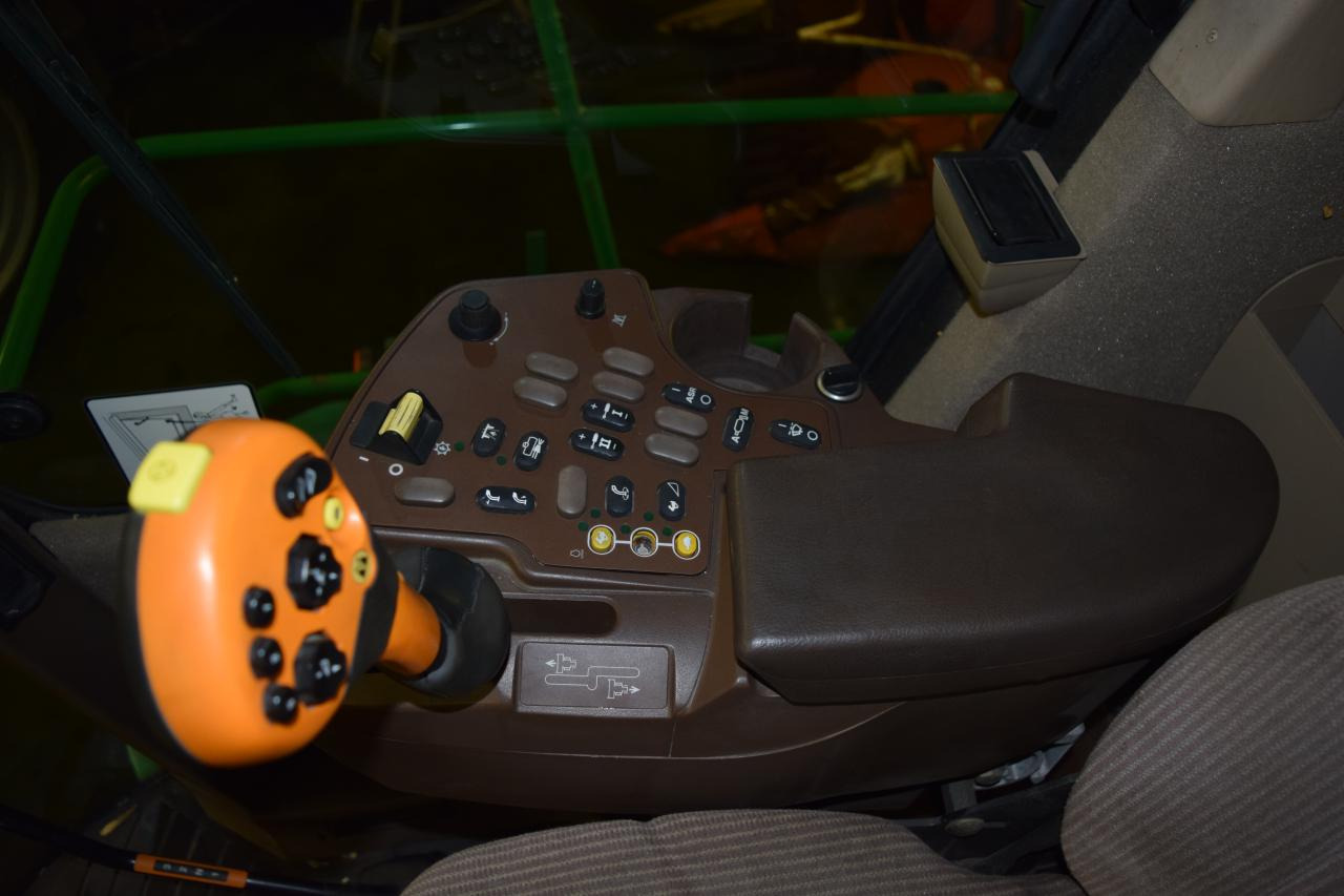 Leasing of John Deere 7400 John Deere 7400: picture 10