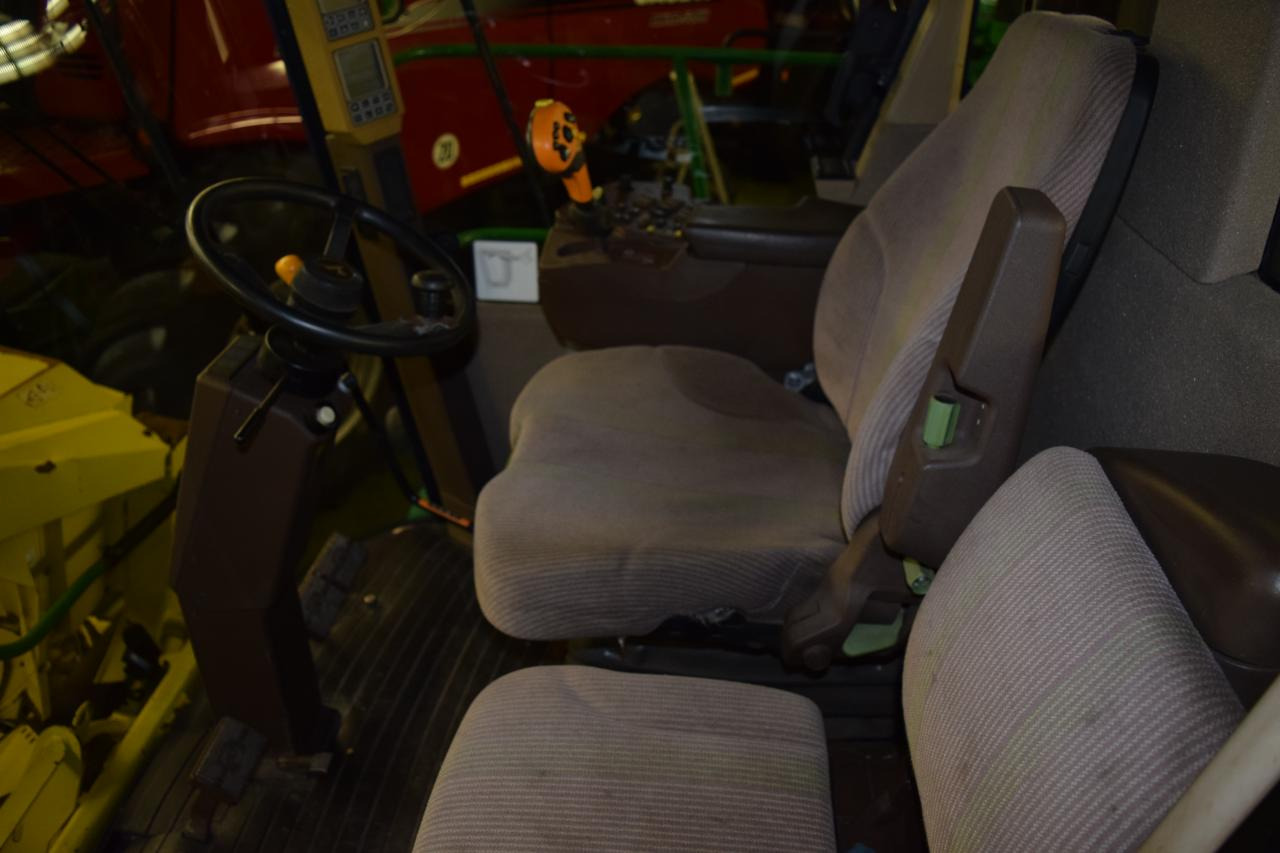 Leasing of John Deere 7400 John Deere 7400: picture 8