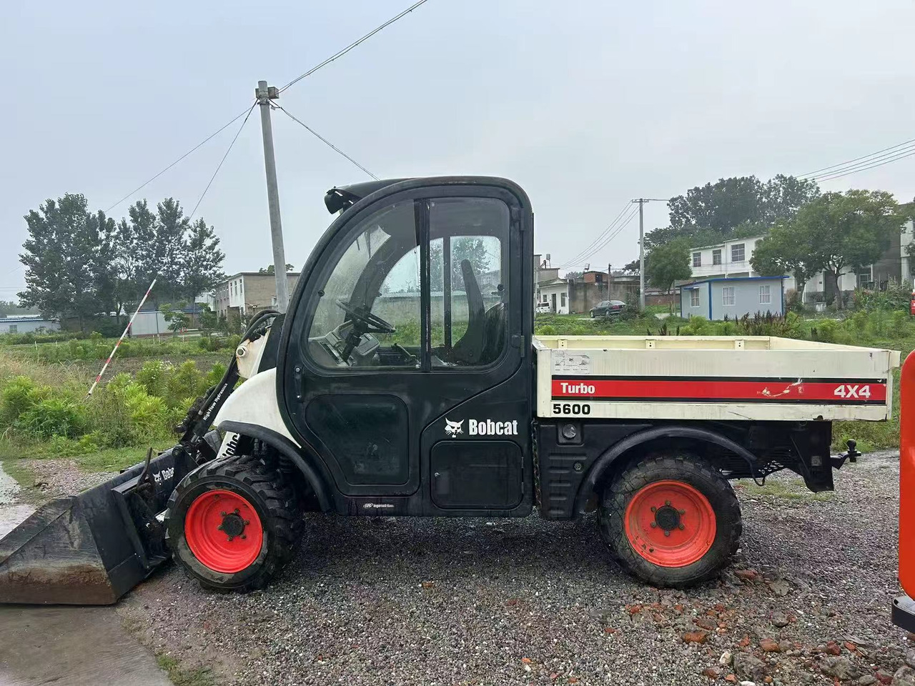 BOBCAT 5600 Toolcat - Skid steer loader: picture 1 BOBCAT 5600 Toolcat - Skid steer loader: picture 1
