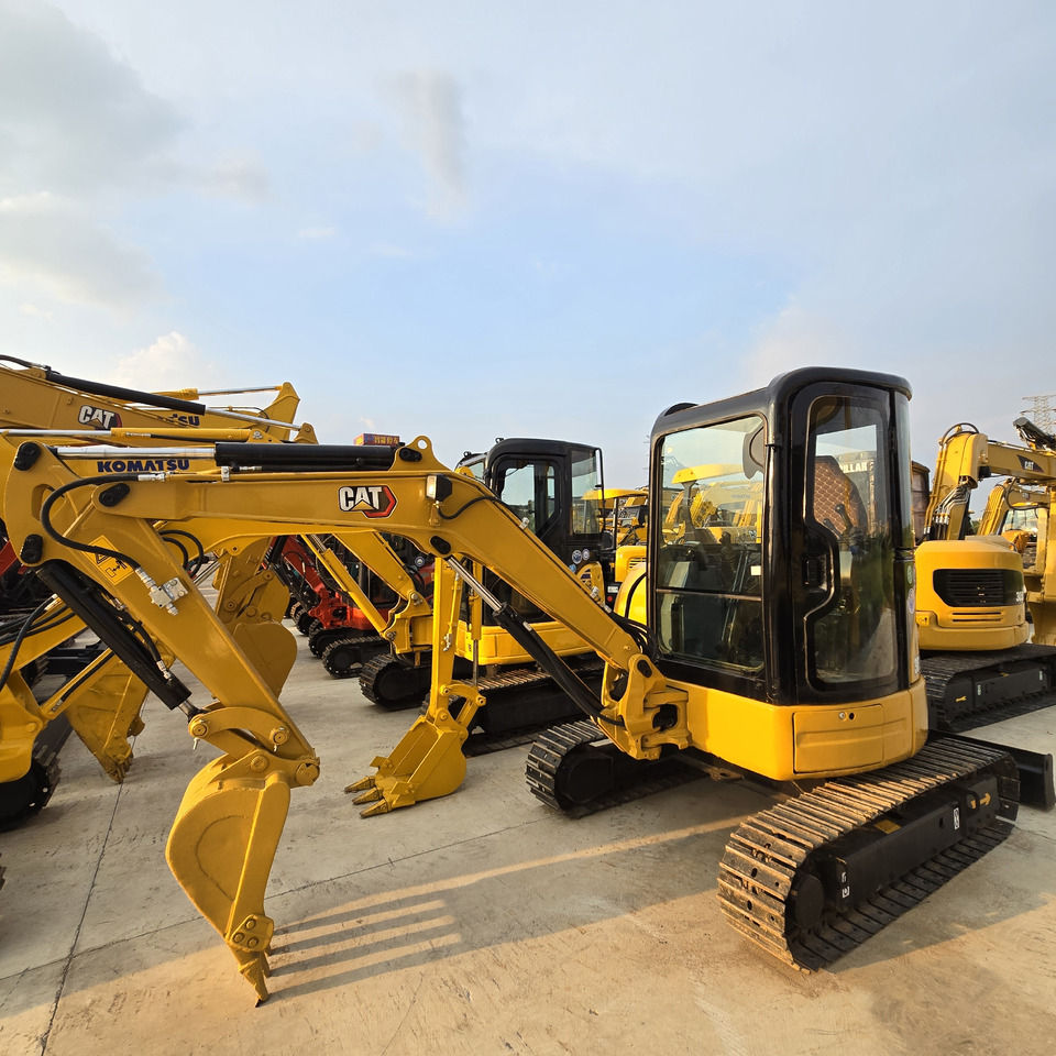 CATERPILLAR 303.5E2 - Mini excavator: picture 2 CATERPILLAR 303.5E2 - Mini excavator: picture 2