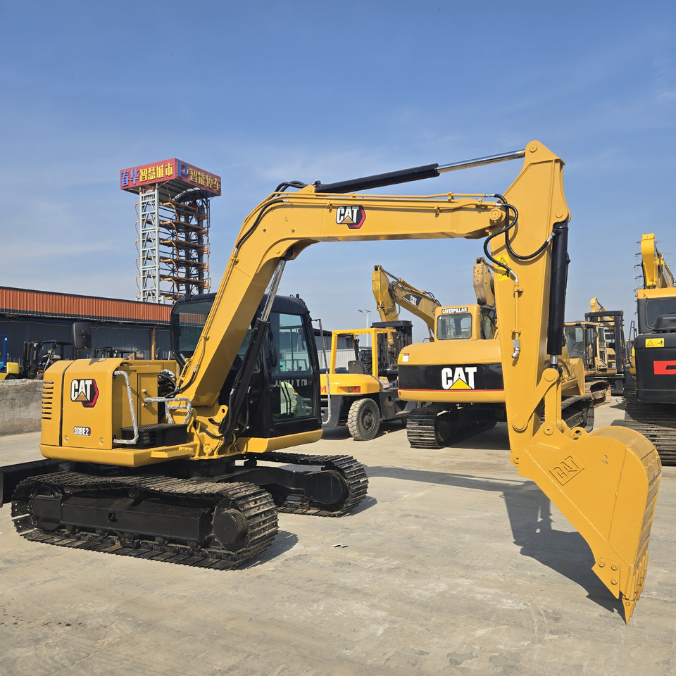 CATERPILLAR 308E2 - Mini excavator: picture 1 CATERPILLAR 308E2 - Mini excavator: picture 1