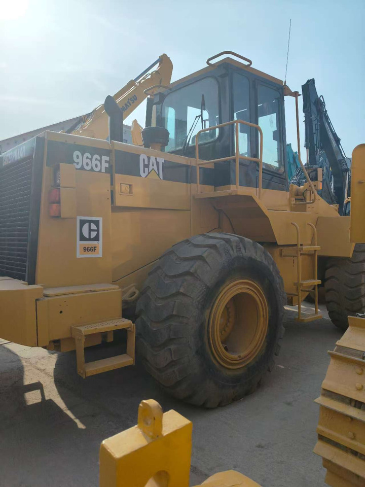 CATERPILLAR 966F - Wheel loader: picture 2 CATERPILLAR 966F - Wheel loader: picture 2