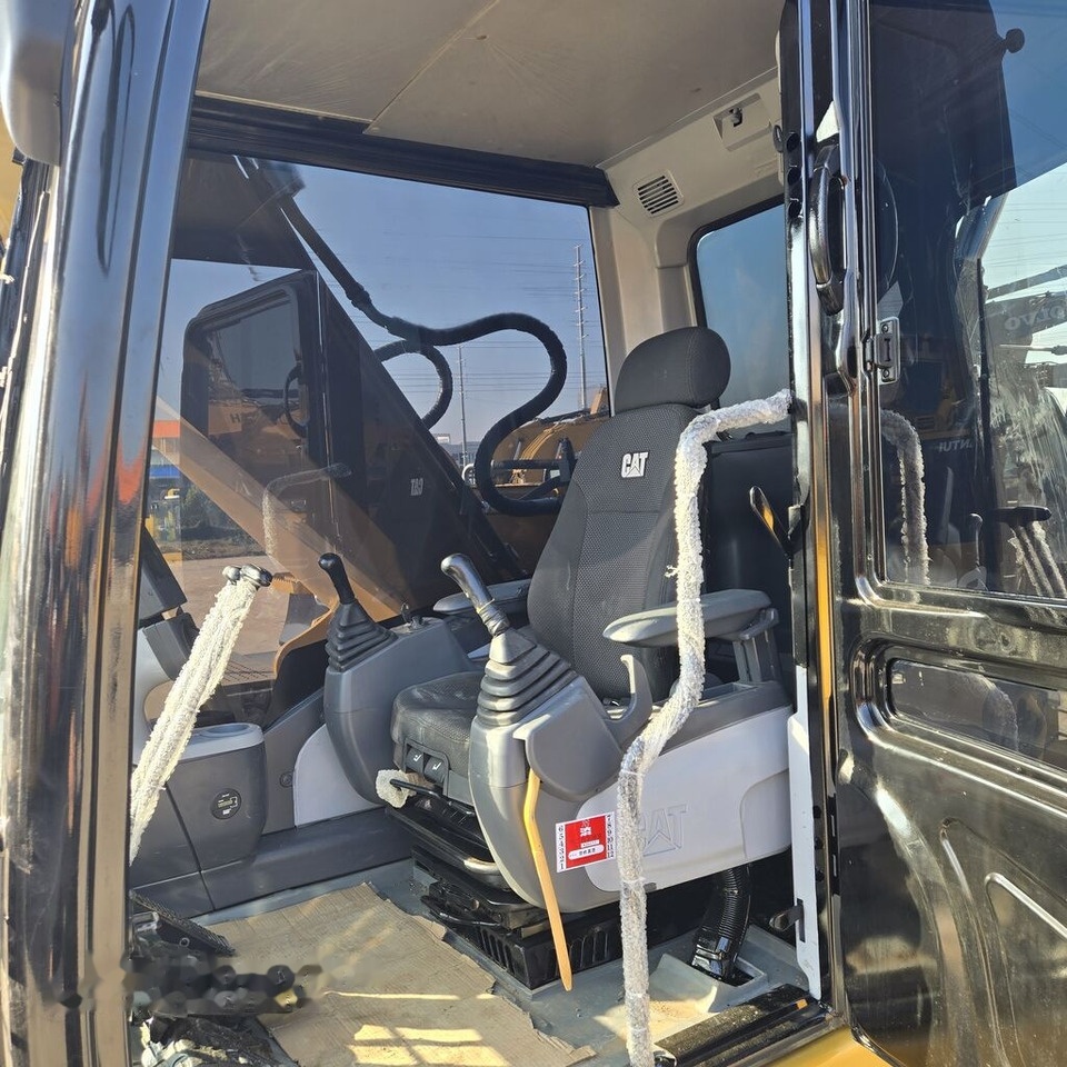 Caterpillar 323DL - Crawler excavator: picture 4 Caterpillar 323DL - Crawler excavator: picture 4
