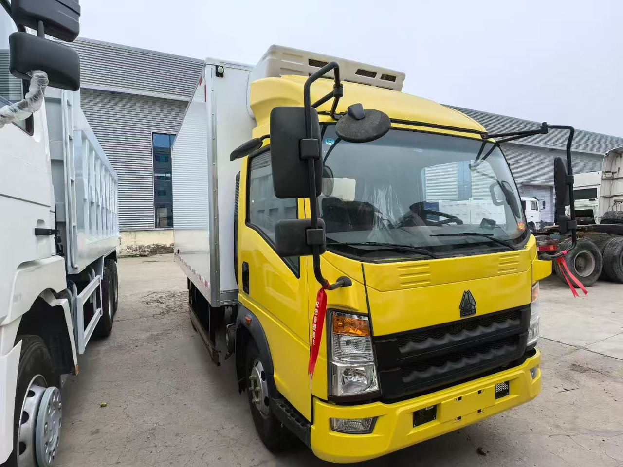 - Refrigerator truck: picture 1 - Refrigerator truck: picture 1