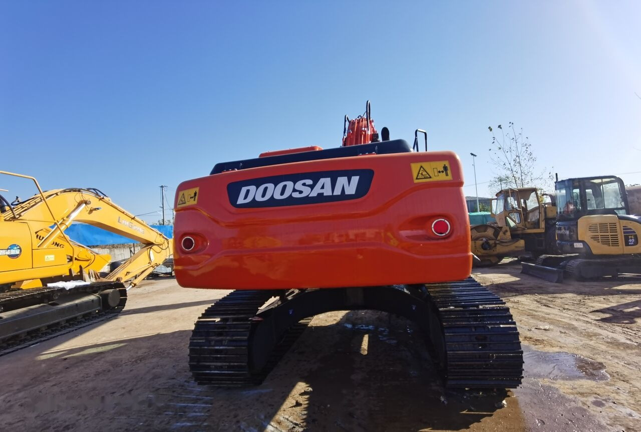 Doosan DX225LC - Crawler excavator: picture 2 Doosan DX225LC - Crawler excavator: picture 2
