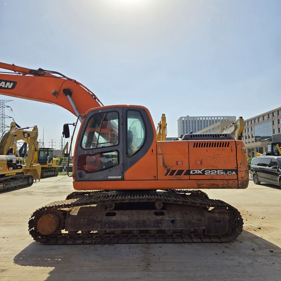Doosan DX225LCA - Crawler excavator: picture 3 Doosan DX225LCA - Crawler excavator: picture 3