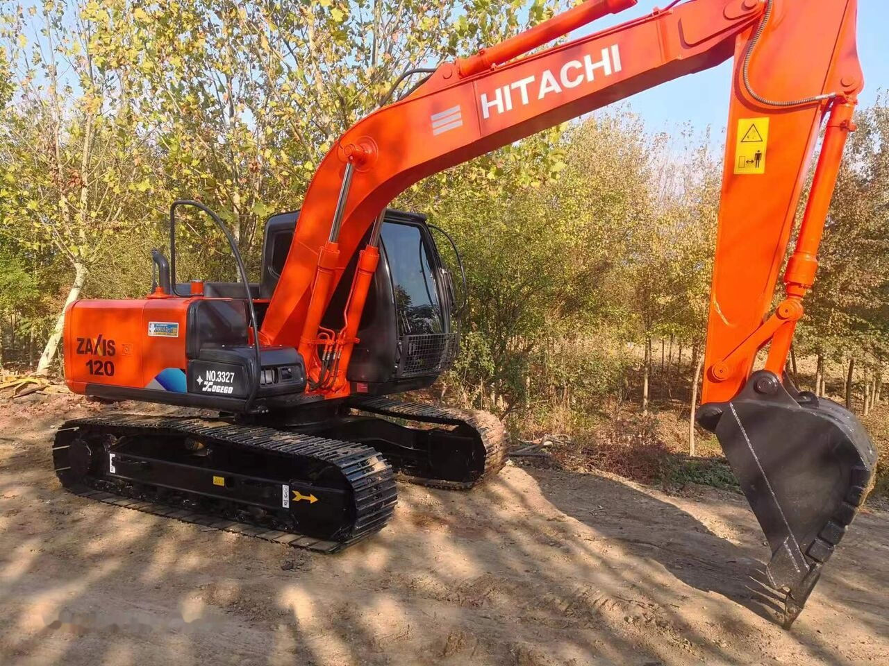 Hitachi ZX120 - Crawler excavator: picture 2 Hitachi ZX120 - Crawler excavator: picture 2