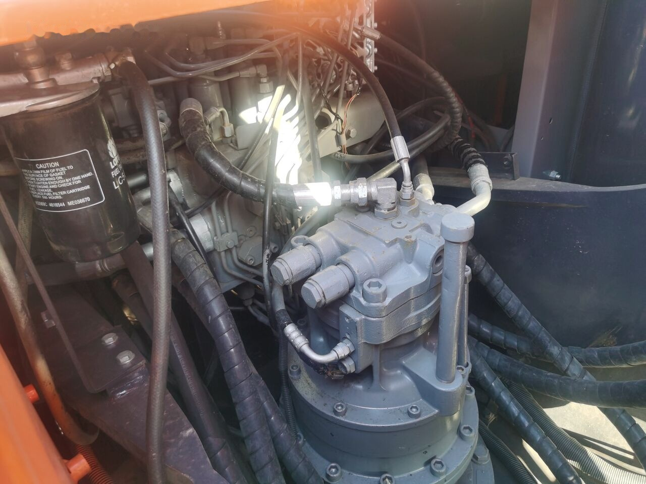 Hitachi ZX200 - Crawler excavator: picture 3 Hitachi ZX200 - Crawler excavator: picture 3