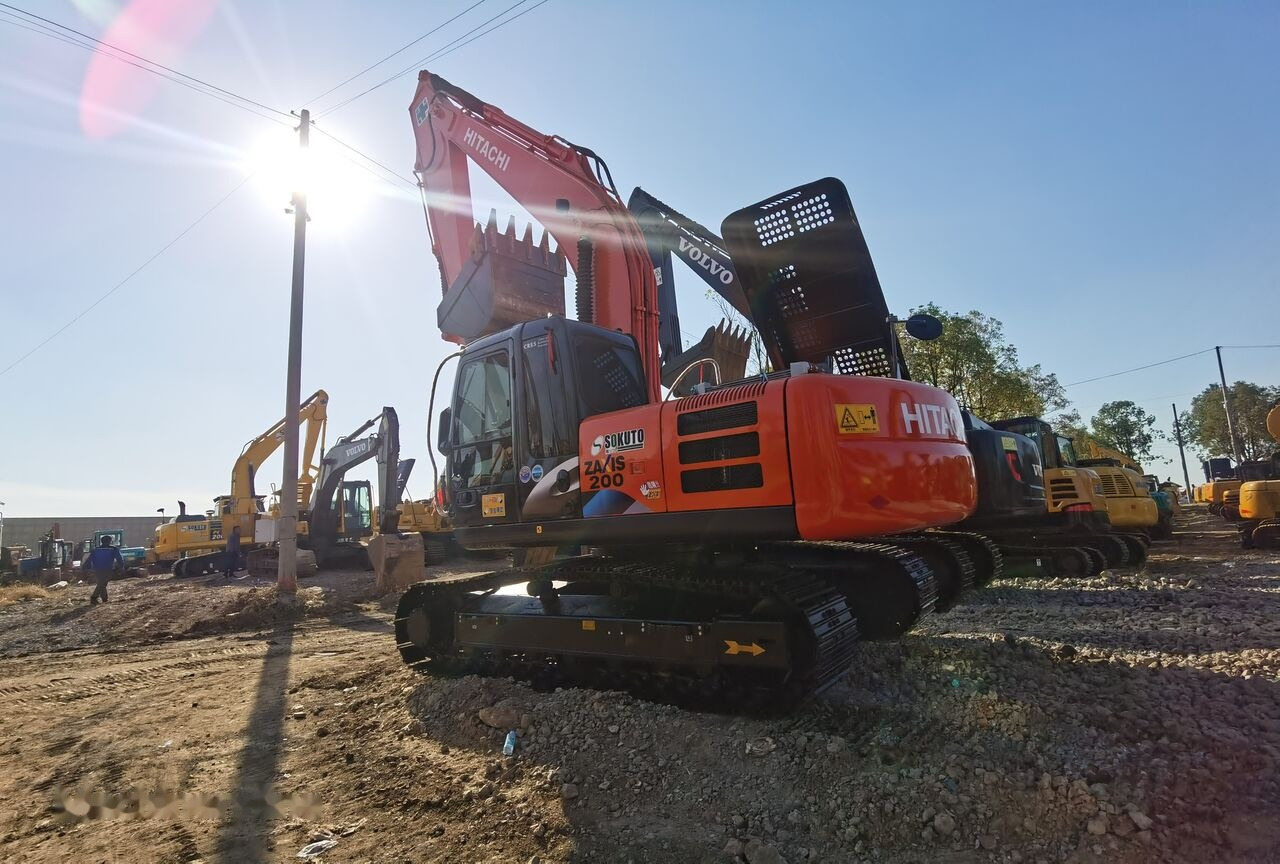 Hitachi ZX200 - Crawler excavator: picture 1 Hitachi ZX200 - Crawler excavator: picture 1