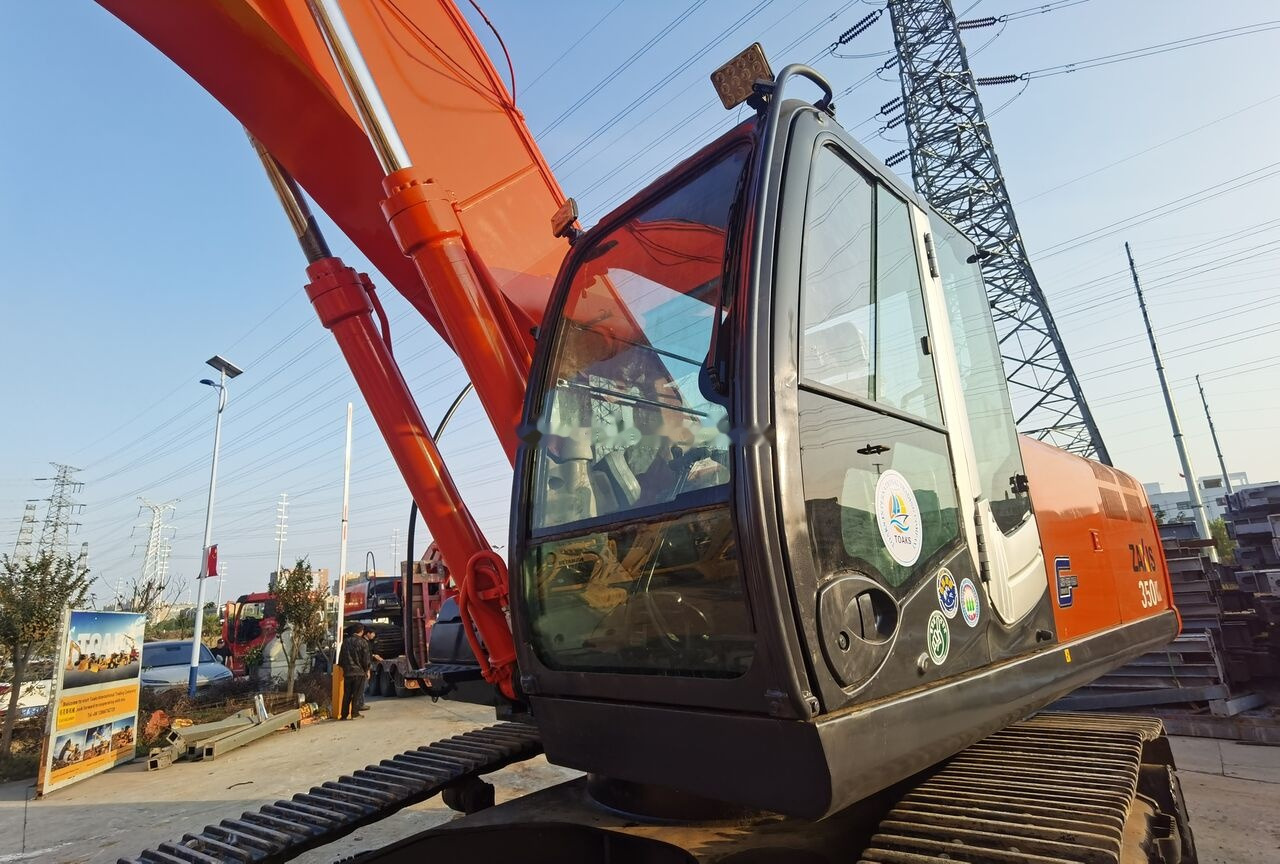 Hitachi ZX350 - Crawler excavator: picture 4 Hitachi ZX350 - Crawler excavator: picture 4