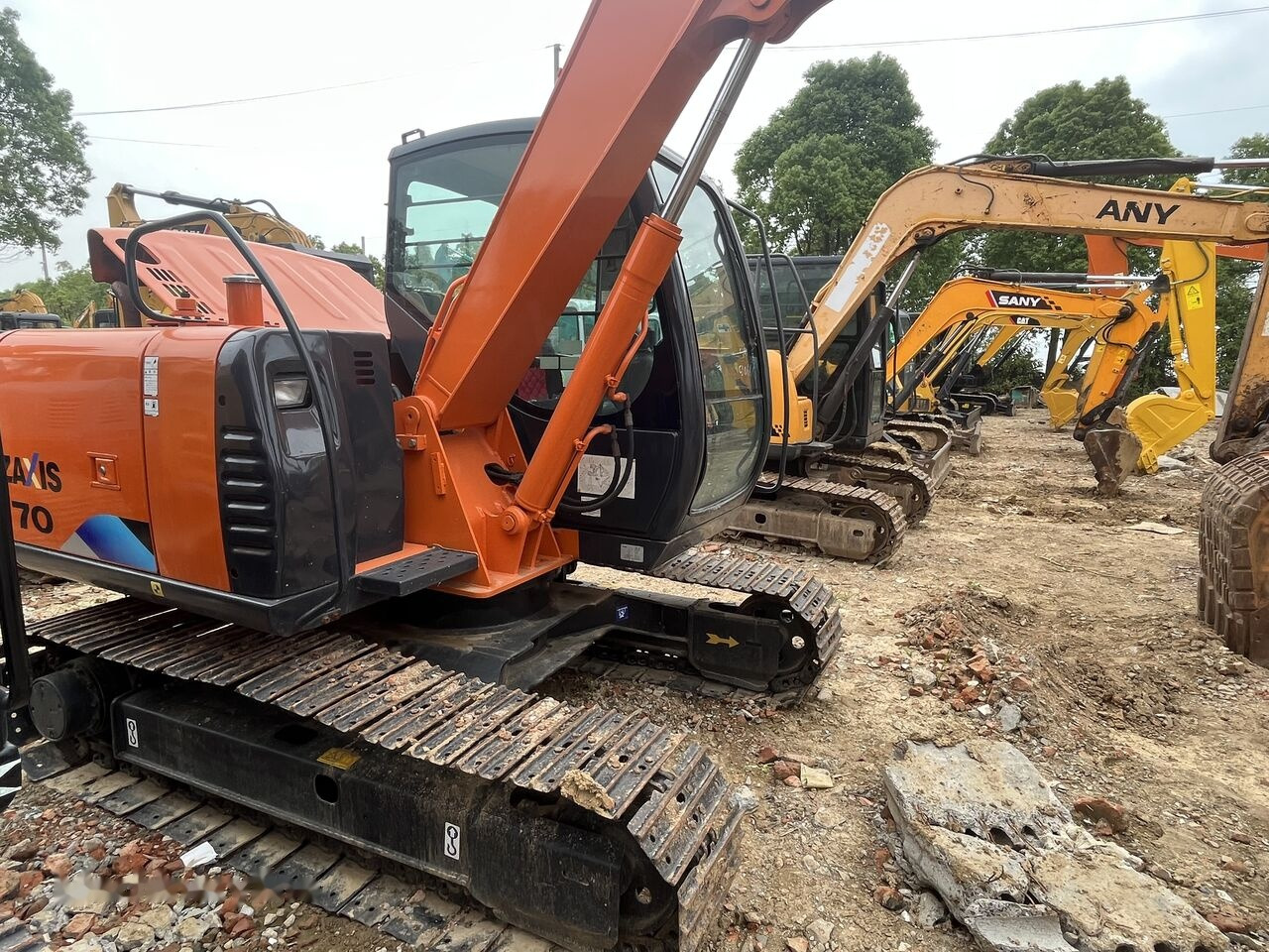 Hitachi ZX70 - Mini excavator: picture 2 Hitachi ZX70 - Mini excavator: picture 2