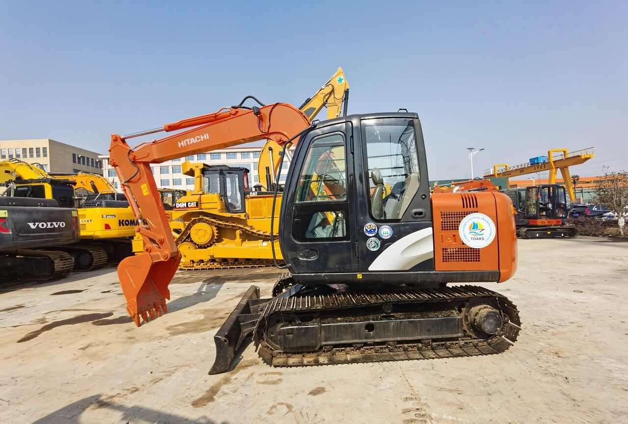 Hitachi ZX70 - Mini excavator: picture 4 Hitachi ZX70 - Mini excavator: picture 4