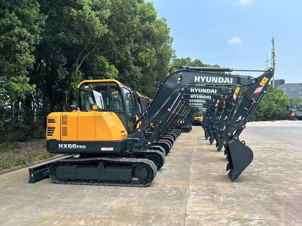 Hyundai HX60 PRO New machine - Mini excavator: picture 4 Hyundai HX60 PRO New machine - Mini excavator: picture 4