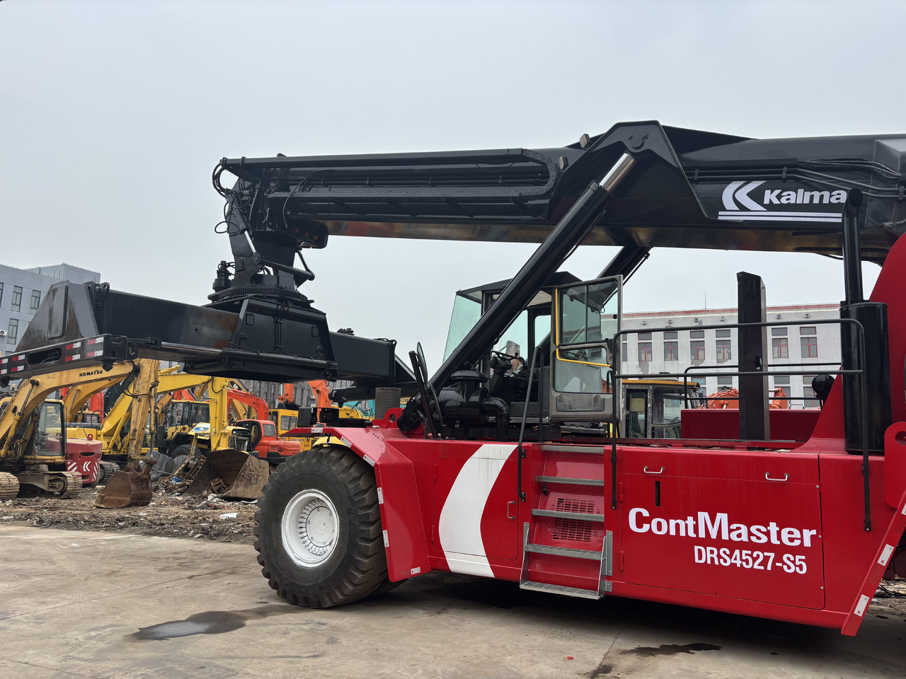 KALMAR DRS4527-S5 - Container handler: picture 2 KALMAR DRS4527-S5 - Container handler: picture 2