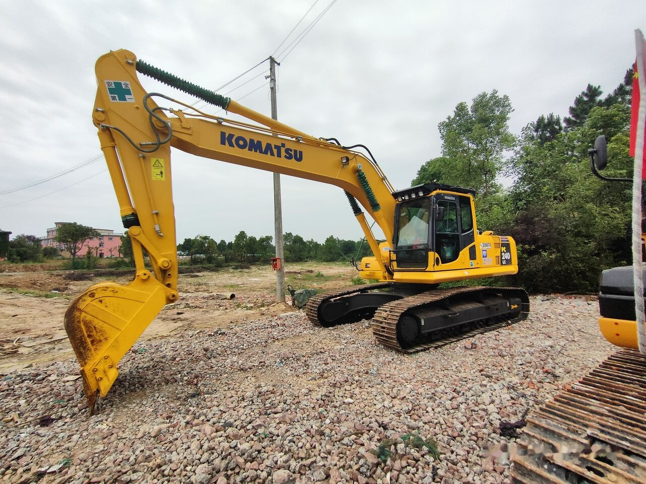 Komatsu PC240LC-8 - Crawler excavator: picture 3 Komatsu PC240LC-8 - Crawler excavator: picture 3