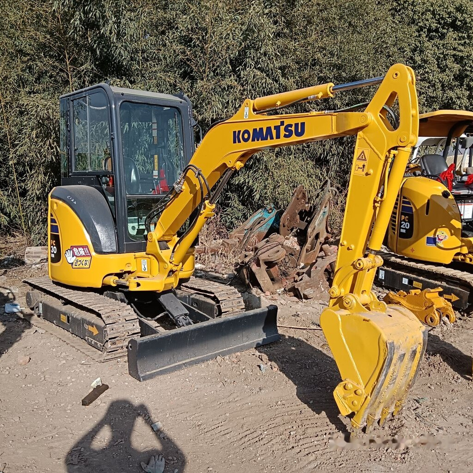 Komatsu PC30MR - Mini excavator: picture 2 Komatsu PC30MR - Mini excavator: picture 2