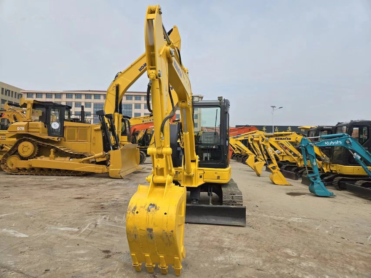 Komatsu PC55 - Mini excavator: picture 3 Komatsu PC55 - Mini excavator: picture 3