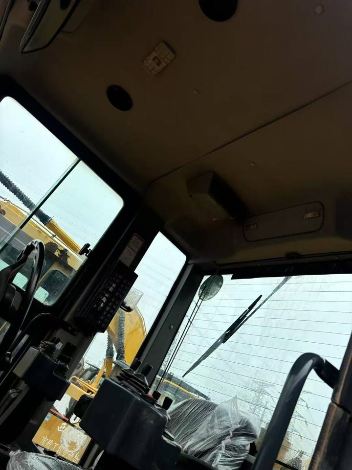 LIUGONG 420 - Grader: picture 3 LIUGONG 420 - Grader: picture 3