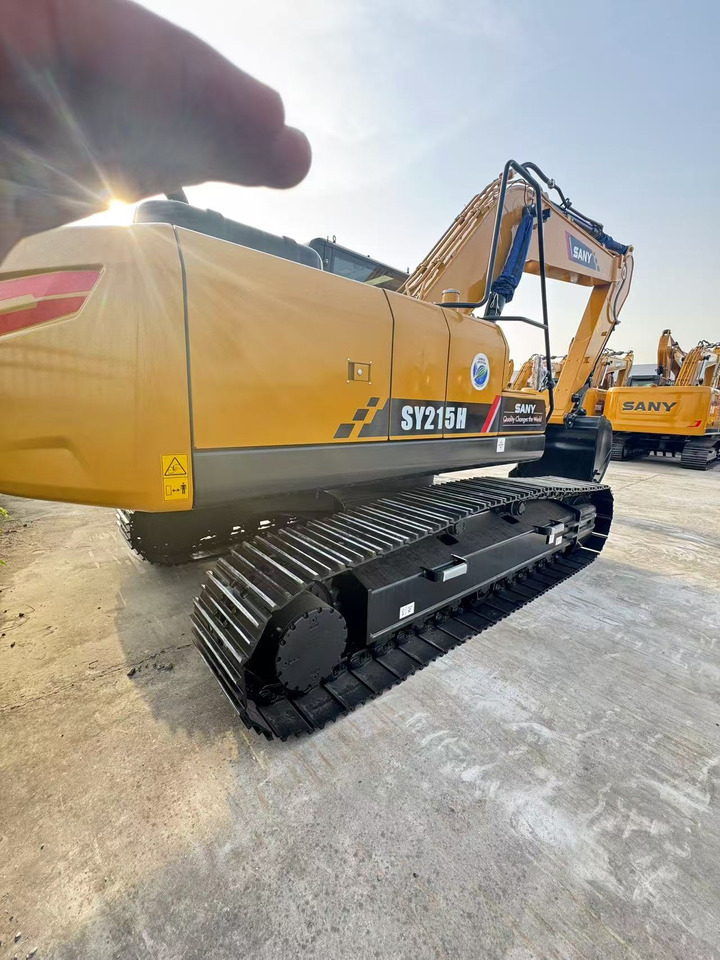 SANY SY215 - Crawler excavator: picture 3 SANY SY215 - Crawler excavator: picture 3