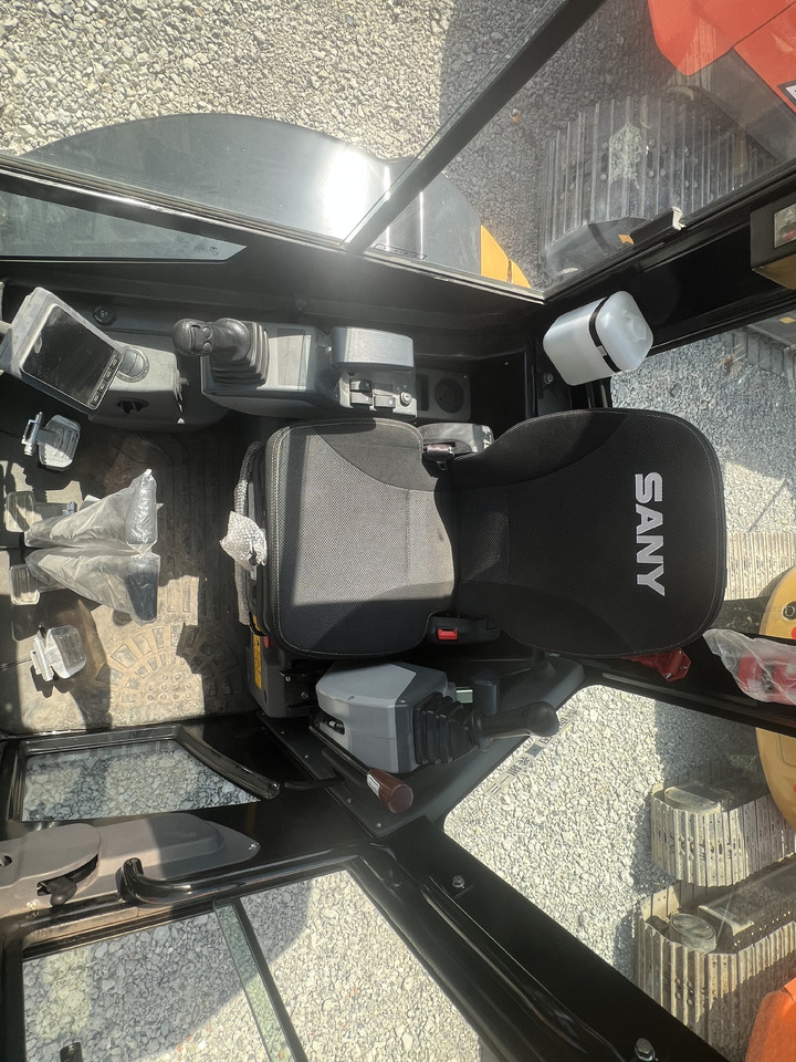 Mini excavator SANY SY26U: picture 9