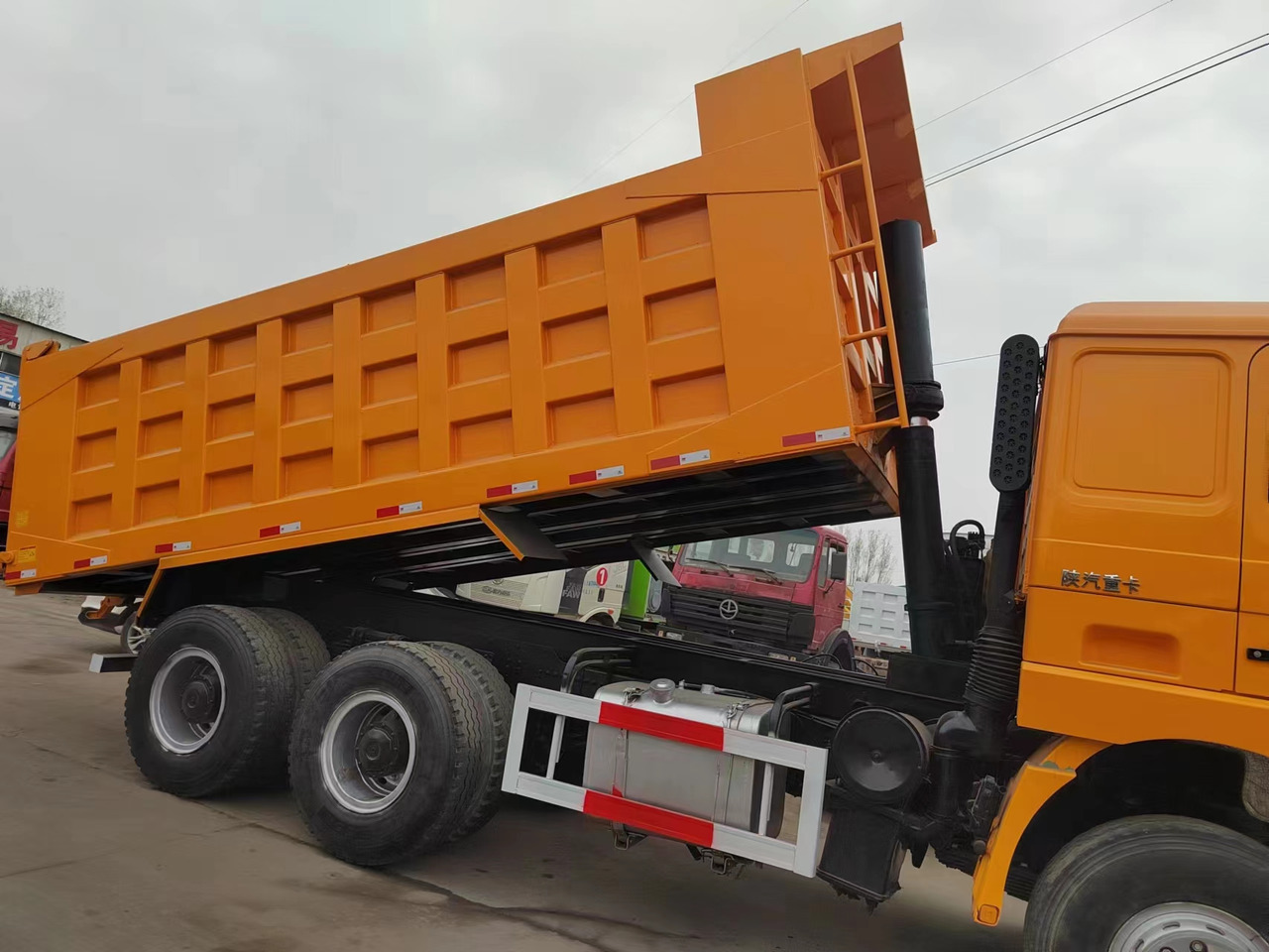 SHACMAN F3000 - Tipper: picture 5 SHACMAN F3000 - Tipper: picture 5