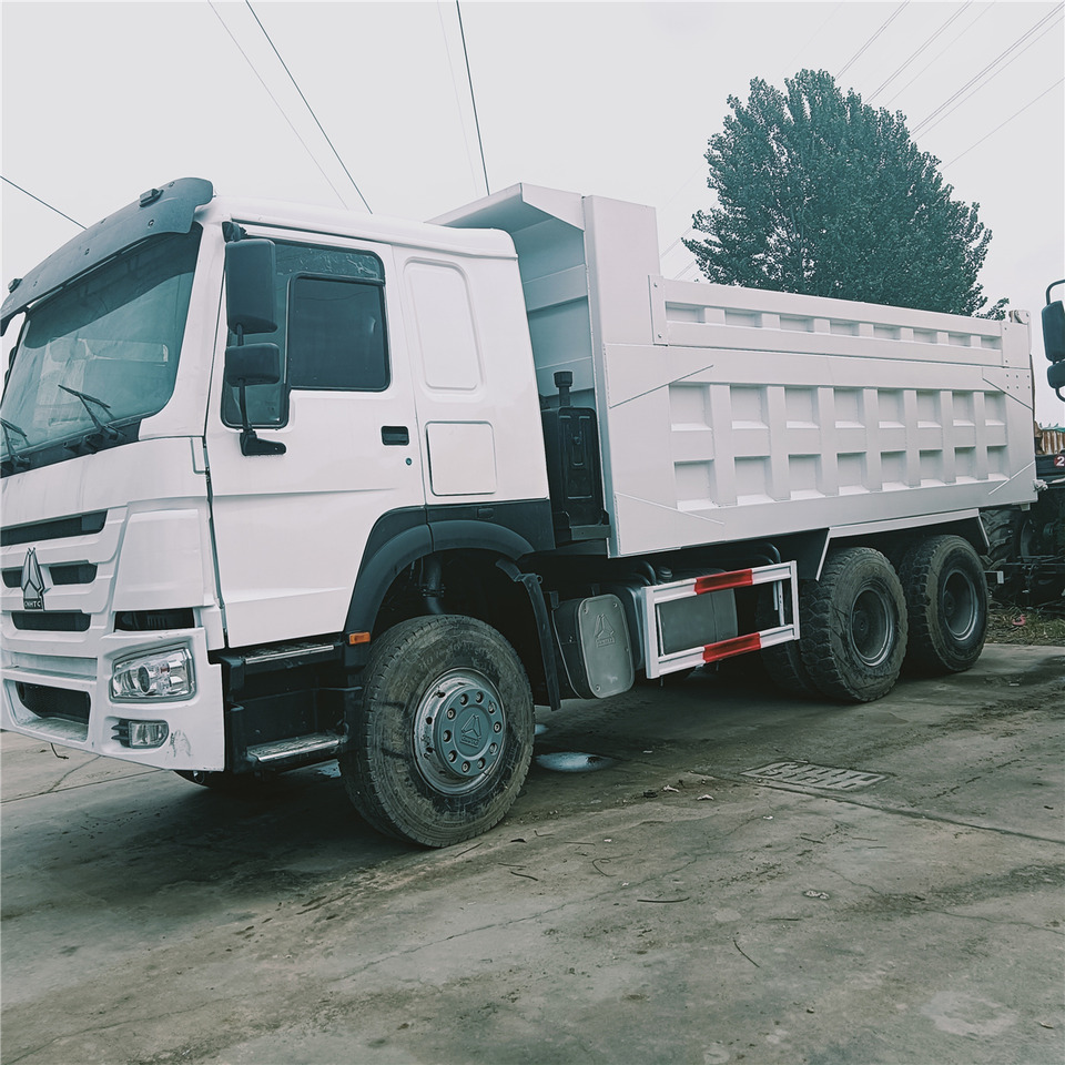 SINOTRUK HOWO 6x4 - Tipper: picture 4 SINOTRUK HOWO 6x4 - Tipper: picture 4