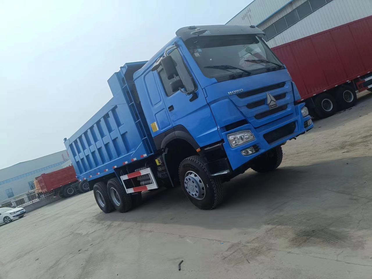 SINOTRUK HOWO 6x4 - Tipper: picture 2 SINOTRUK HOWO 6x4 - Tipper: picture 2