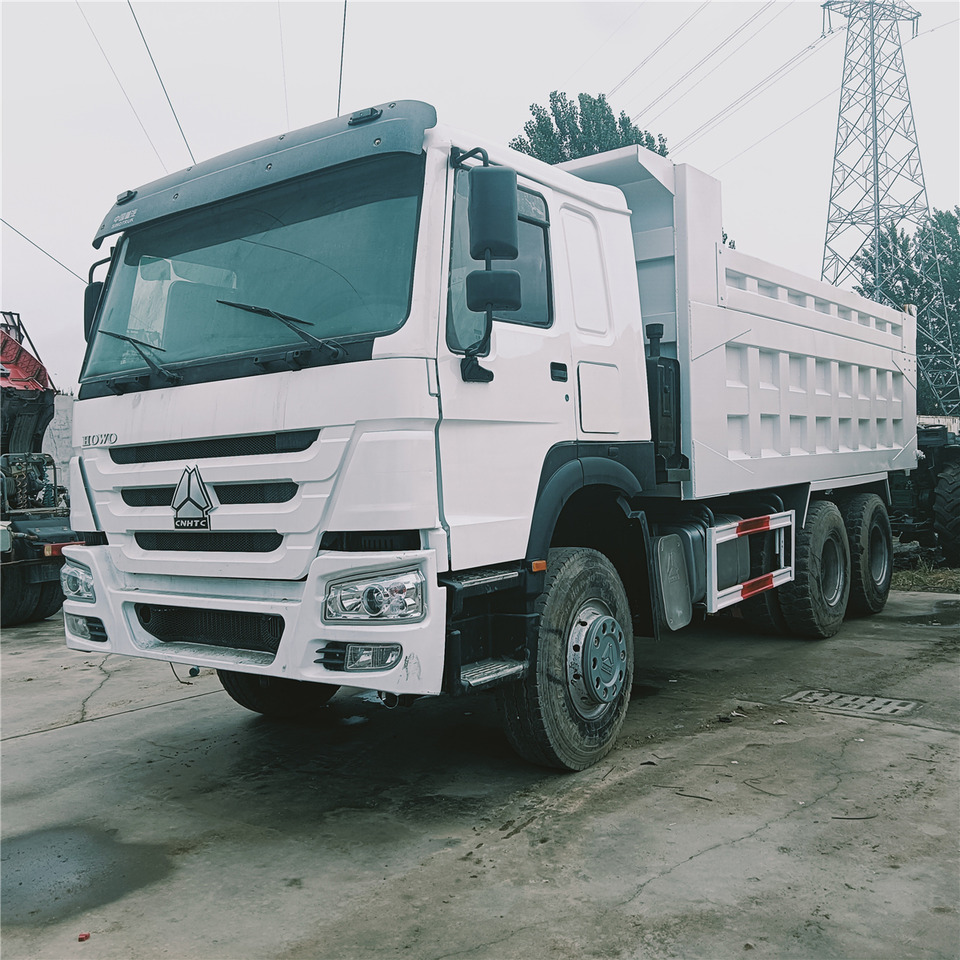 SINOTRUK HOWO 6x4 - Tipper: picture 1 SINOTRUK HOWO 6x4 - Tipper: picture 1